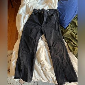 A&F Black 90s Relaxed Jean high rise with ankle slits 31/12